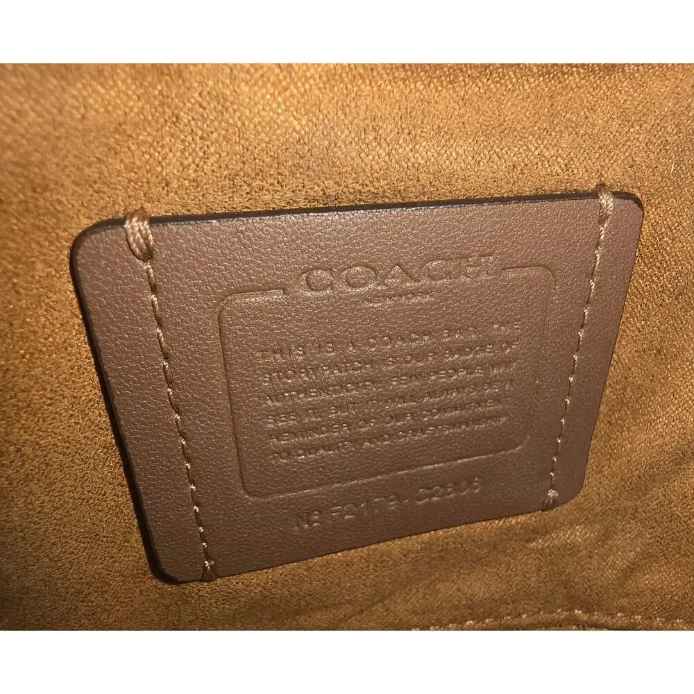 Coach Georgie Saddle Bag – Cream Leather & Signature Canvas, Gold Hardware